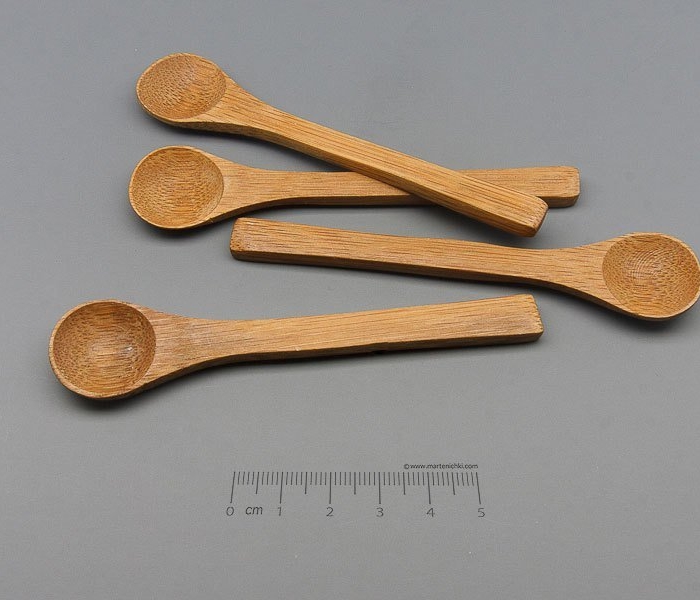 Дървена лъжичка