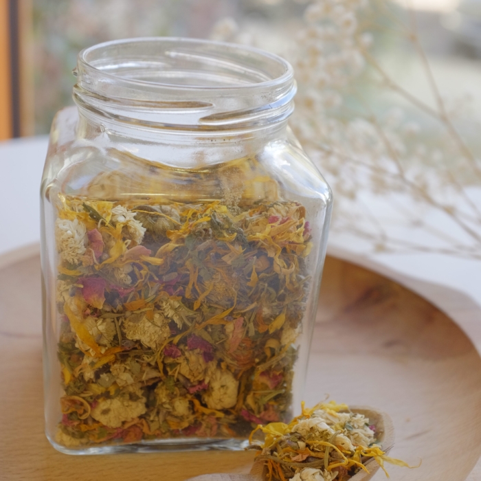 Билкова парна баня за мазна проблемна кожа | botanics - Image 5