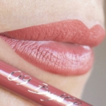 09 Bright pink