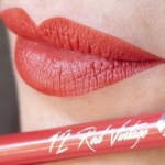 12 Red Vintage