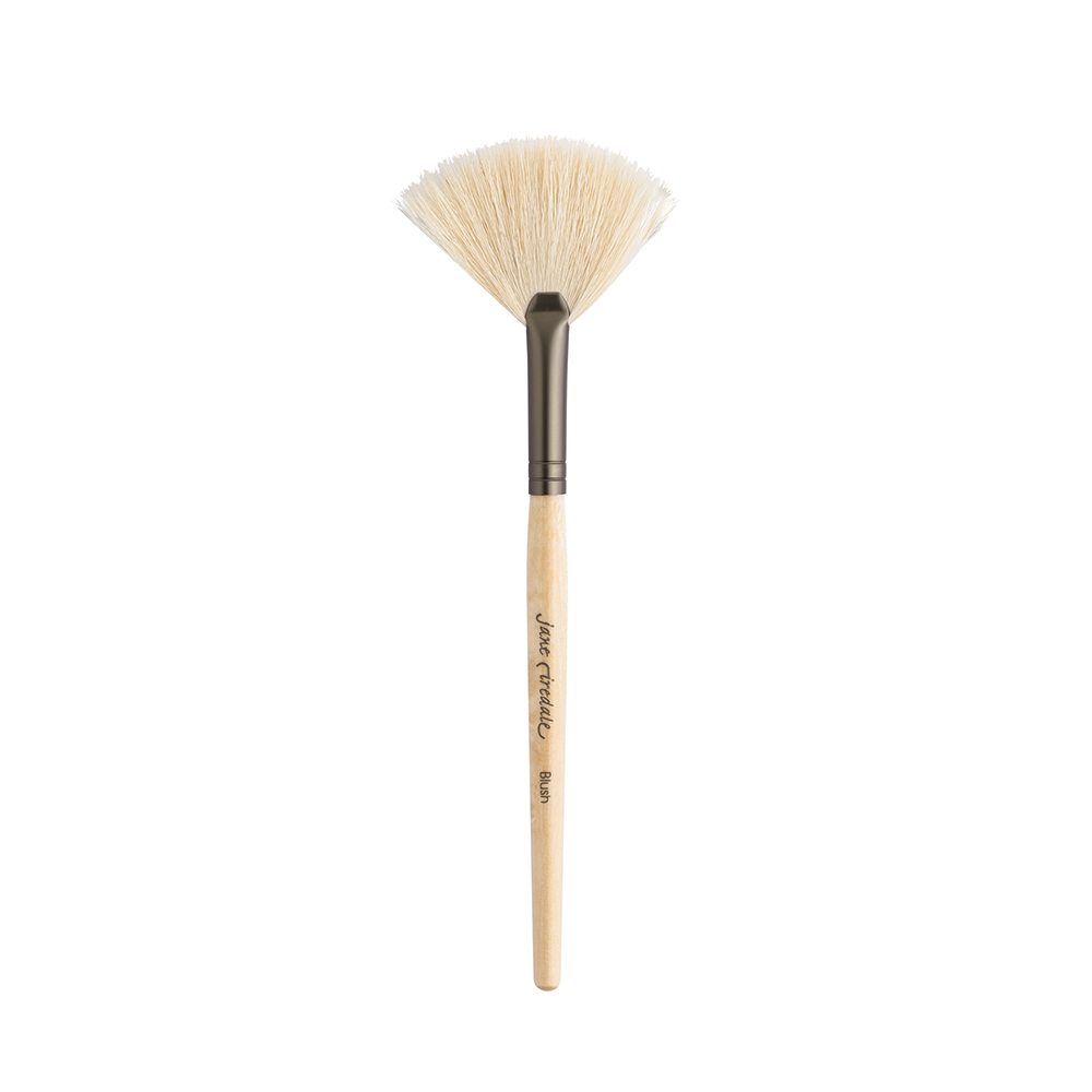 Четка-за-бронзант-White-Fan-Brush-Jane-Iredale-2 Четка-за-бронзант-White-Fan-Brush-Jane-Iredale-1