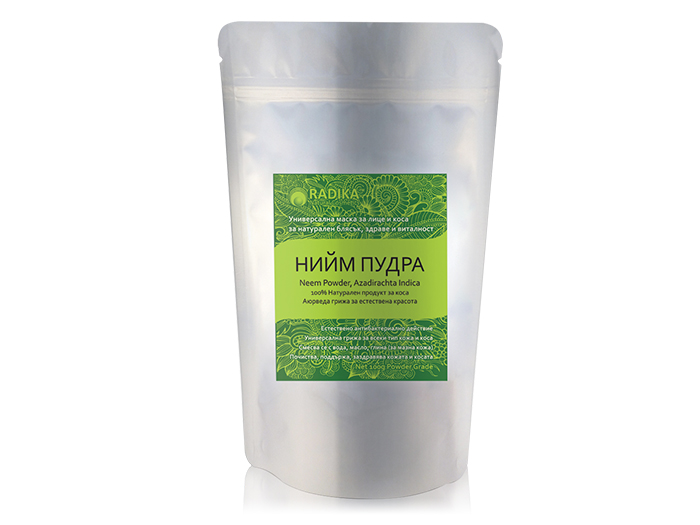 НИЙМ ПУДРА на прах, 100г Neem Powder, Azadirachta Indica 100% Натурален продукт за коса Действие и приложение на продукта Нийм е високо ценен от векове в Аюрведа за поддържане на красотата и здравето. Многофункционално действие. Подходящ е за всекитип кожа, включително за проблемна и раздразнена. Подхранва, поддържа, заздравява и почиства кожата иосигурява сияен тен. Благоприятно при пърхот, за укрепване на корените. Редовната употреба създава блестяща визия. Начин на употреба и дозировка *За лице: Смесват се 1-2 ч.л. с вода, флорална вода или масло. Престоява 5-10 мин. Нанася се върху лицето, шията, деколтето за около 15 мин. и се отмива с хладка вода. (При мазна кожа на лицето нийм се смесва с глина или хума ) *За коса: Смесват се 2-3с.л. с вода. Оставя се да престои 5-10 мин. Нанася се в корените и по дължината на косата. Поставя се найлонова шапка и се увива с кърпа. Оставя се да действа около 30 мин. и се отмива с вода. Не е необходимо да се използва шампоан след тази маска. Съставки (INCI) Azadirachta Indica leaf powder