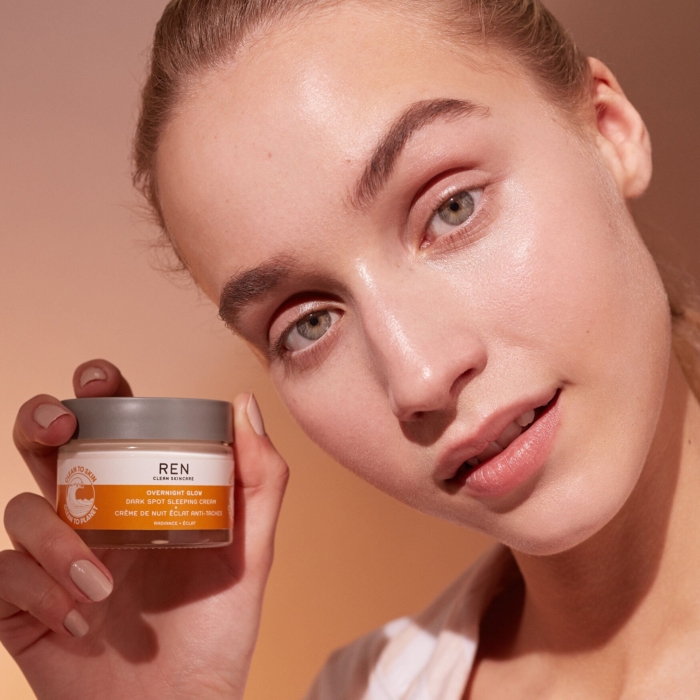 Крем против петна и пигментации Glow Dark Spot - REN - Image 2