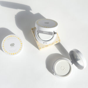 Organic Flowers Sun Pact SPF50 - Tone Up - Whamisa