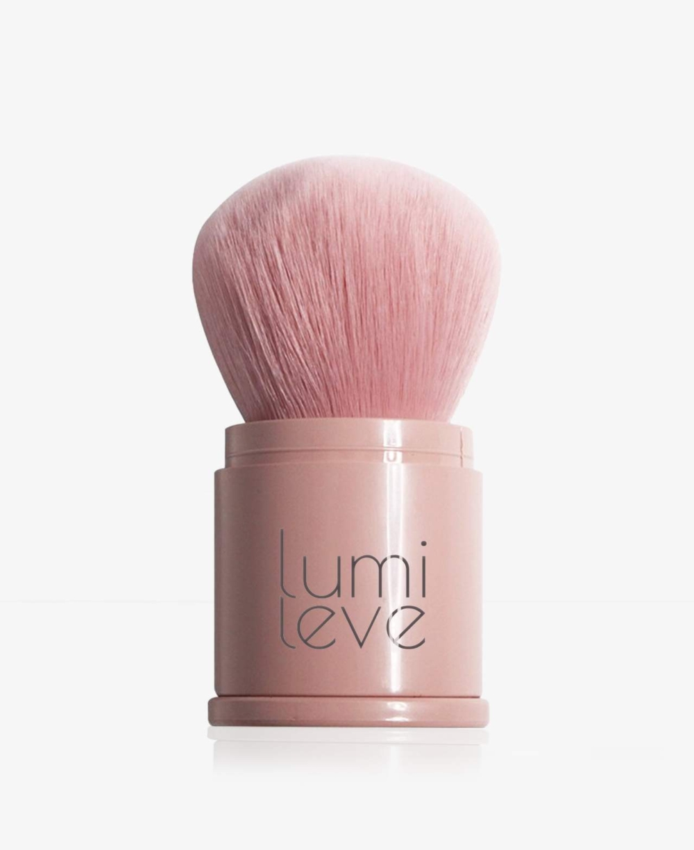 lumi-leve-kabuki-brush-mineral-makeup Кабуки четка с капаче - Lumileve