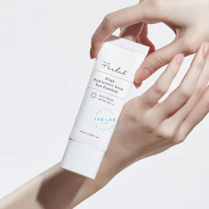 THE LAB by blanc doux - Oligo Hyaluronic Acid Sun Essence SPF50+ PA++++