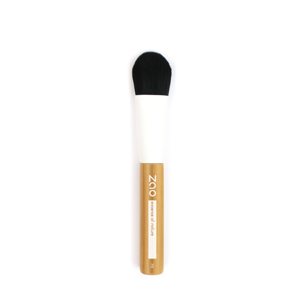 Zao Organic Foundation brush 711