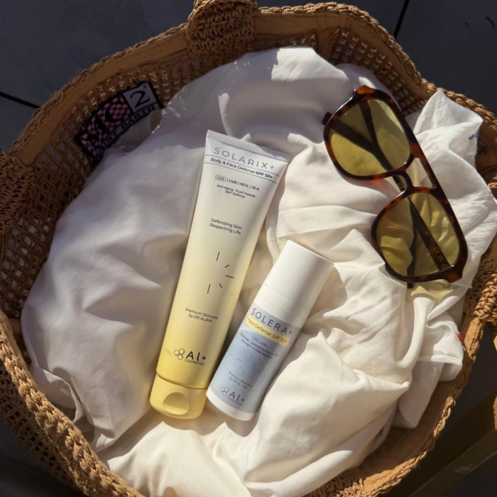 SOLARIX+ и SOLERA+ SPF продукти на Al+ Cosmetics в плажна чанта